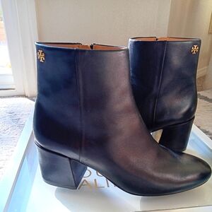 Tory burch ankle black boots 11